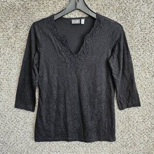 Chicos Top Womens 0 US Small‎ Black Additions V-Neck Embroidered 3/4 Sleeve Tee